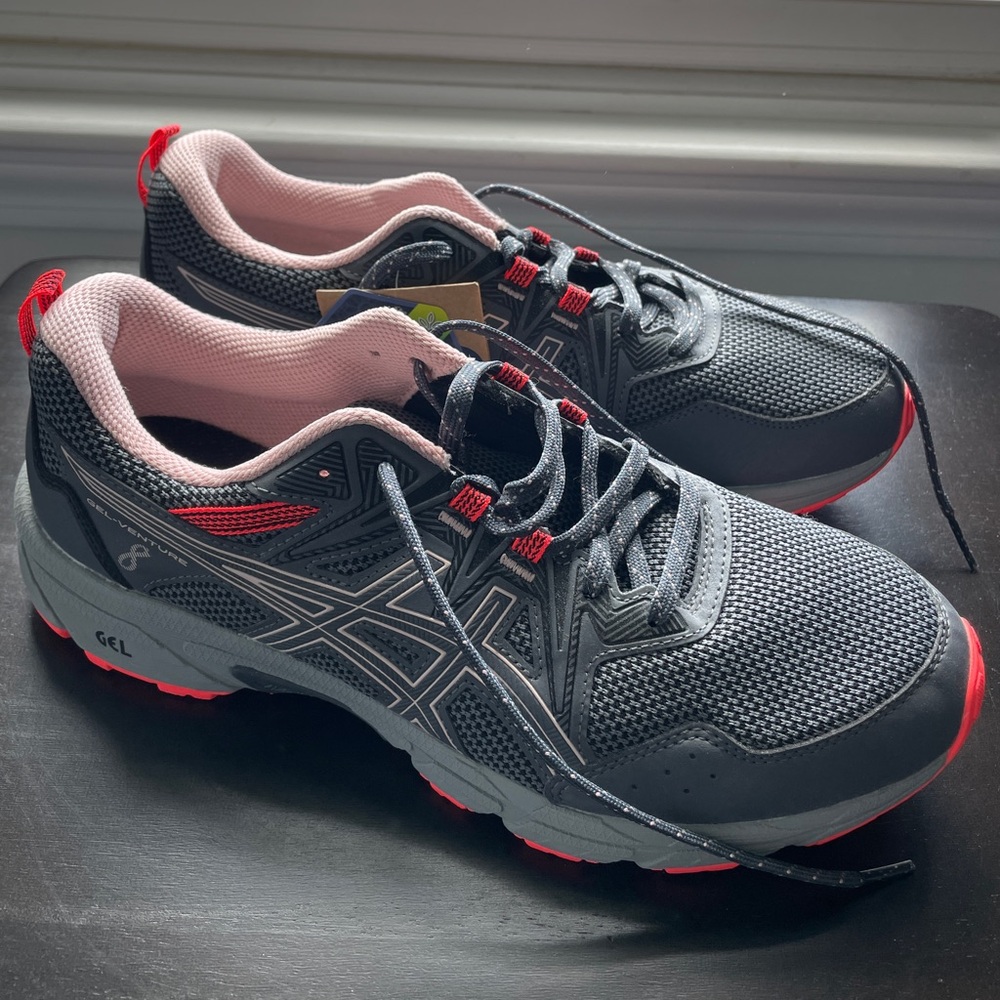 Asics Gel Venture 8 Sneakers NWT